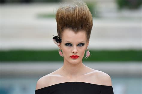 cabelo chanel 2019|chanel fashion designer.